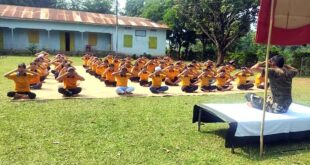 Assam Rifles promueve el 'yoga' en Nagaland
